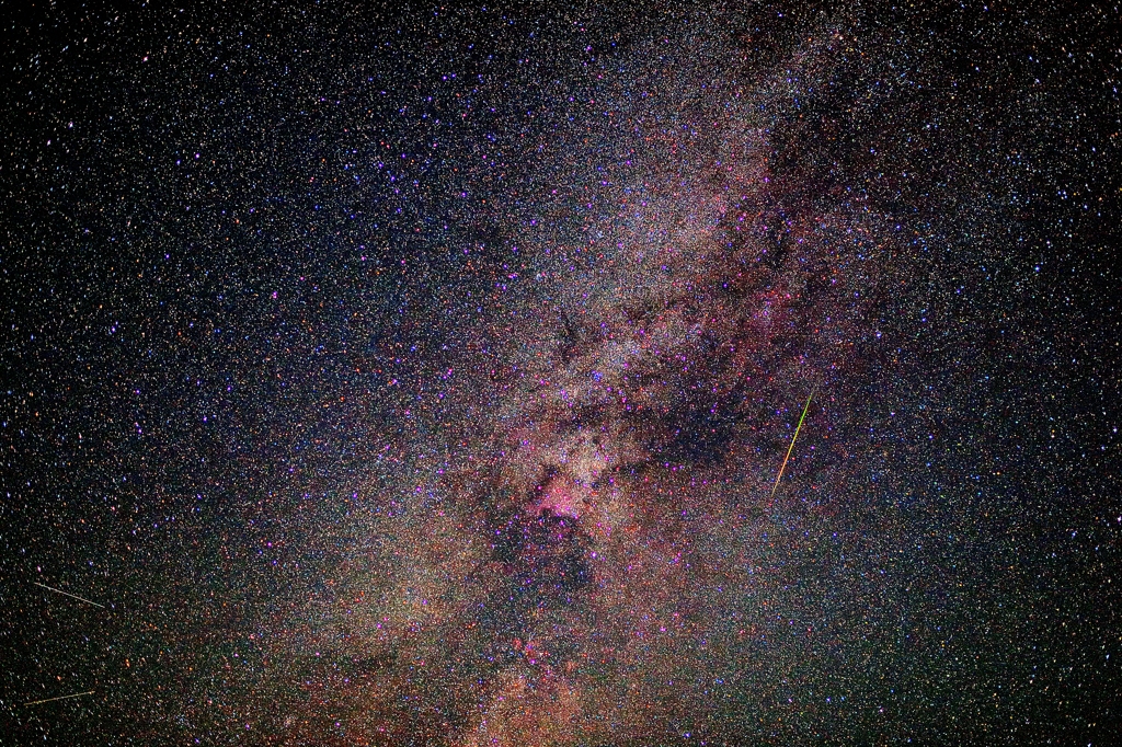 銀河を翔る（ペルセウス座流星群）