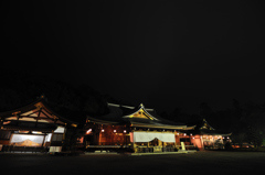 最古の神社の夜　祈祷殿・儀式殿・参集殿