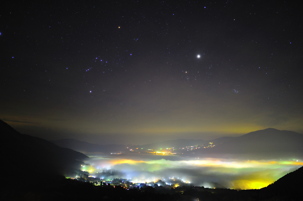 星とみる由布院夜明け