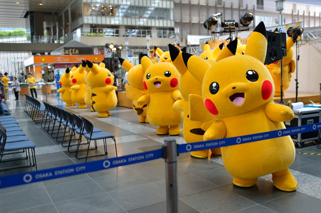 ピカチュウ大行進 By 自然堂哲 Id 写真共有サイト Photohito