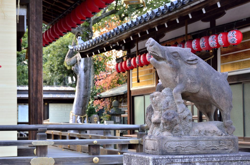 護王神社はイノシシ