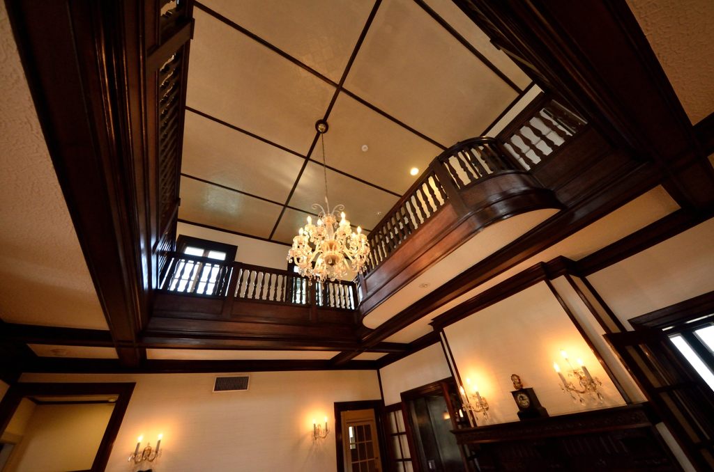 山手１１１番館