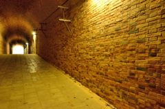 愛のトンネル内（猿島）