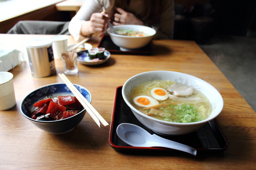 幻の塩ラーメン＆マグロ漬け丼