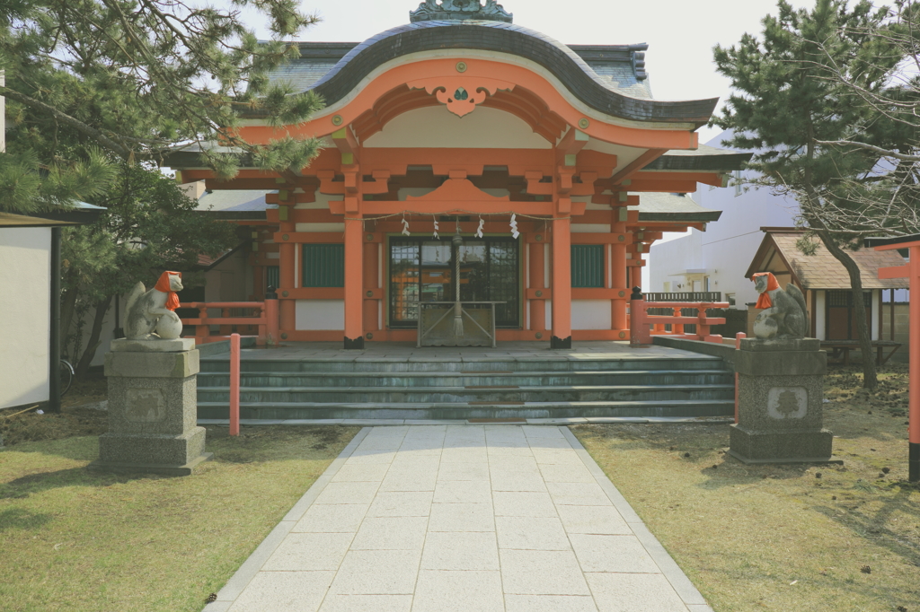 海岸側の小さな神社