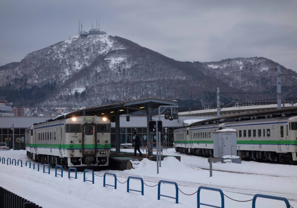 スナップ#hakodate 朝のホーム