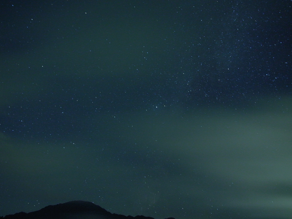 通り雨後の星空