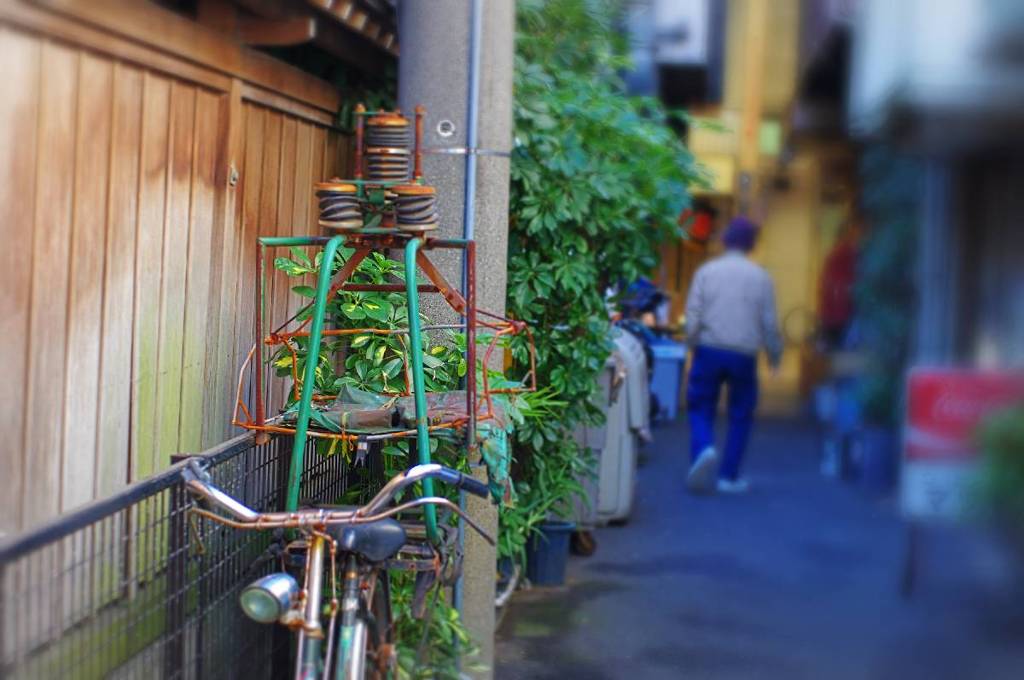 Bicycle for delivering service
