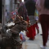 Dragon of roadside shrine