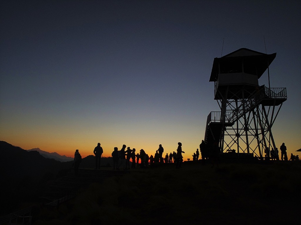 Dawn at poon hill