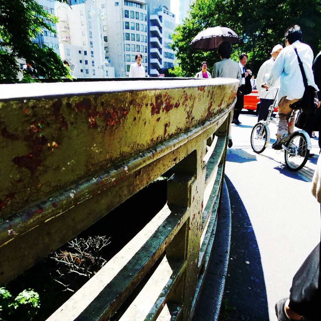 初夏の欄干