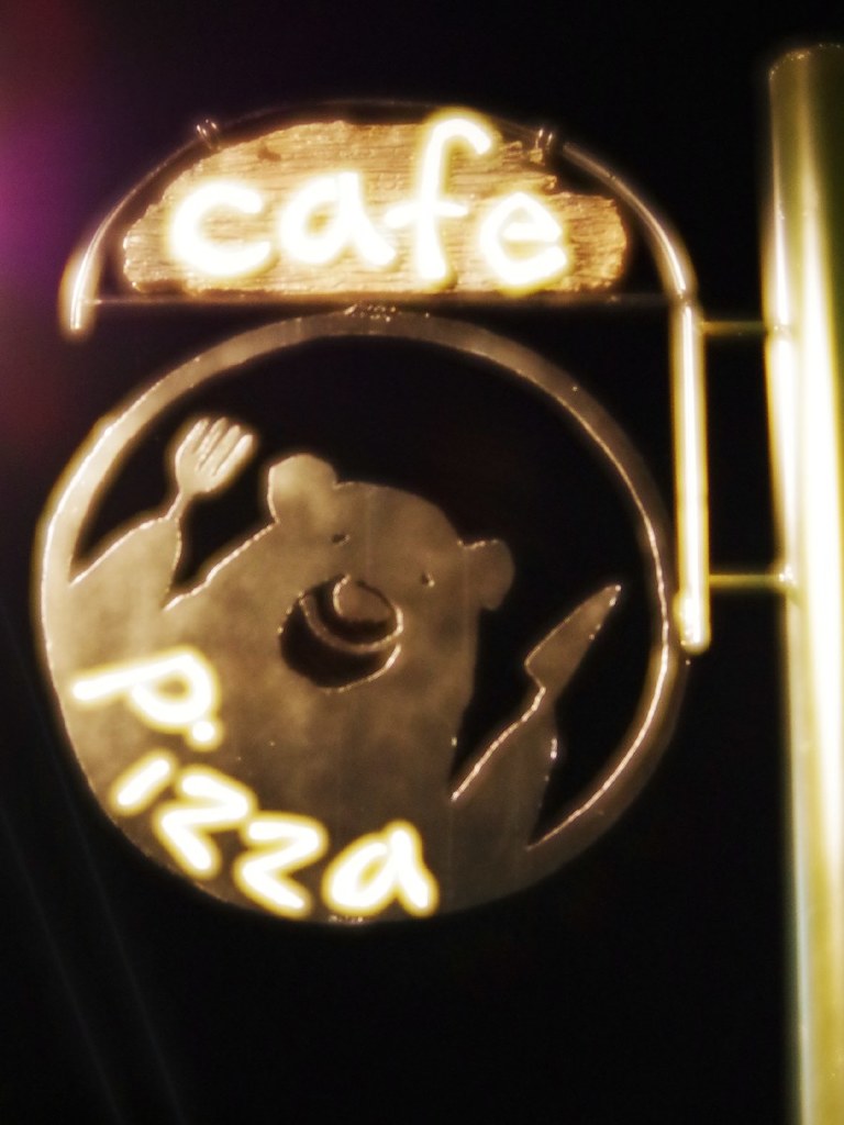 Sign of a cafe 