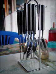 Cutlery for foreigners