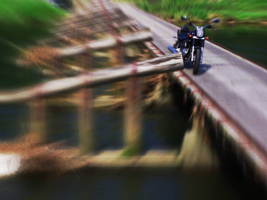 HONDA Phantom200 on wooden bridge