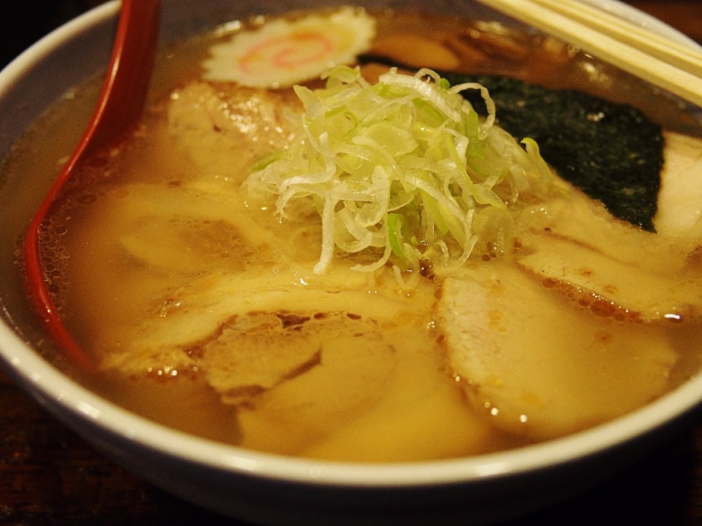 Ramen noodle de soup clair