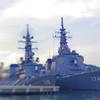 Battleships (Yokosuka port,Lensbaby)