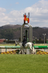 春の福島競馬場