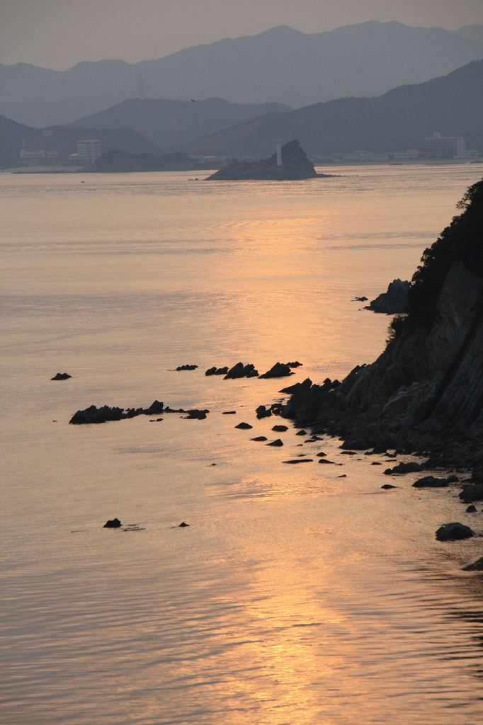 海峡の夕暮れ