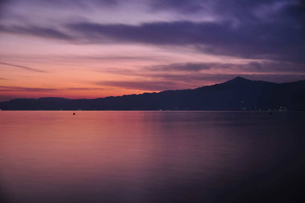 琵琶湖の夕暮れ