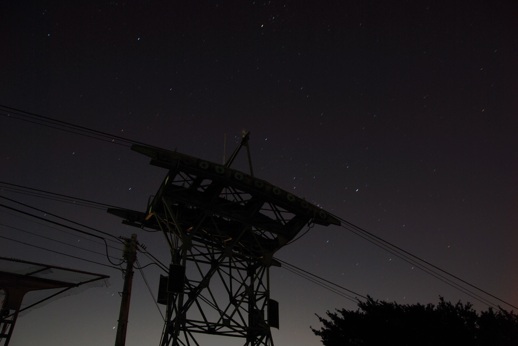 鉄塔と星のあと