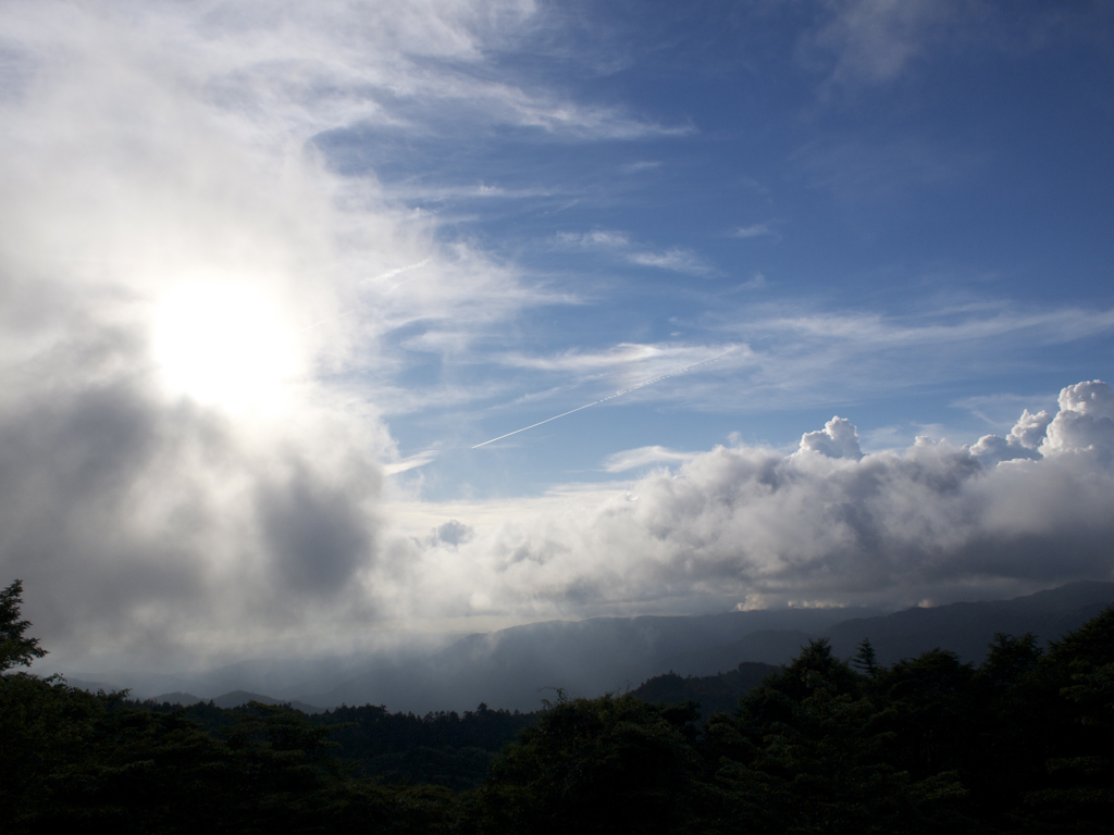 夏のそら、入道雲