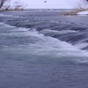 雪が水へ水が川へ
