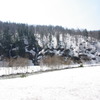雪解けの川と滝