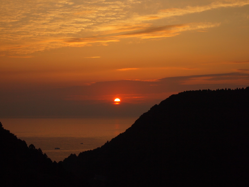 入り江の夕暮れ