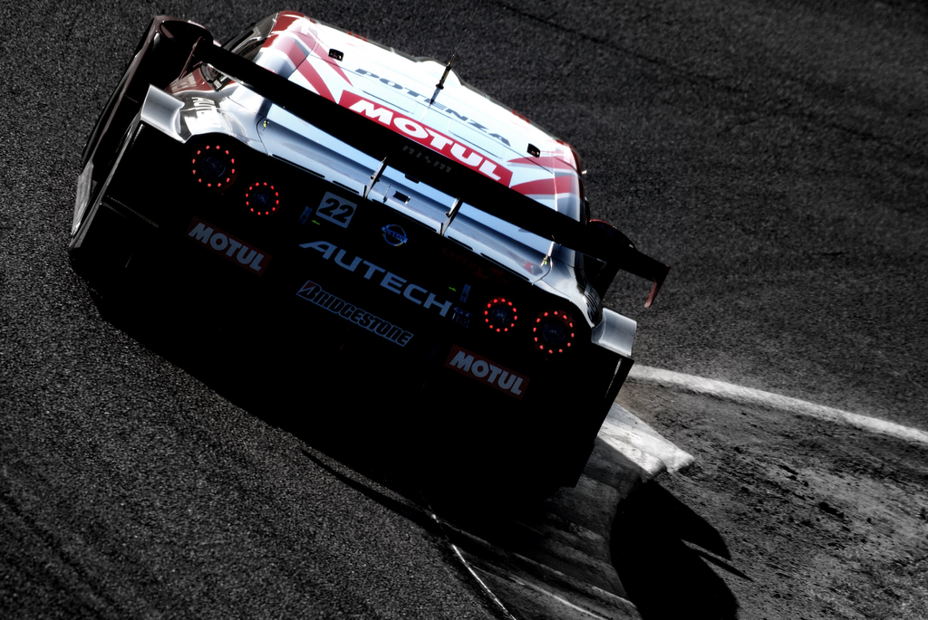 MOTUL AUTECH GT-R