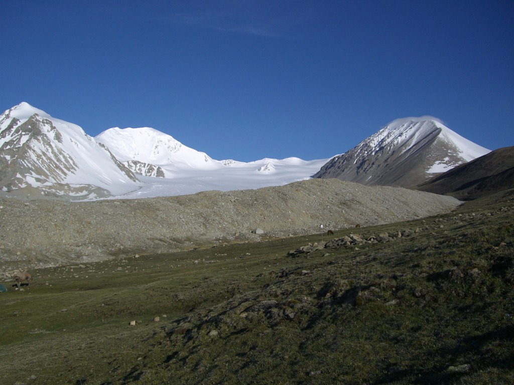 快晴のフィティン山