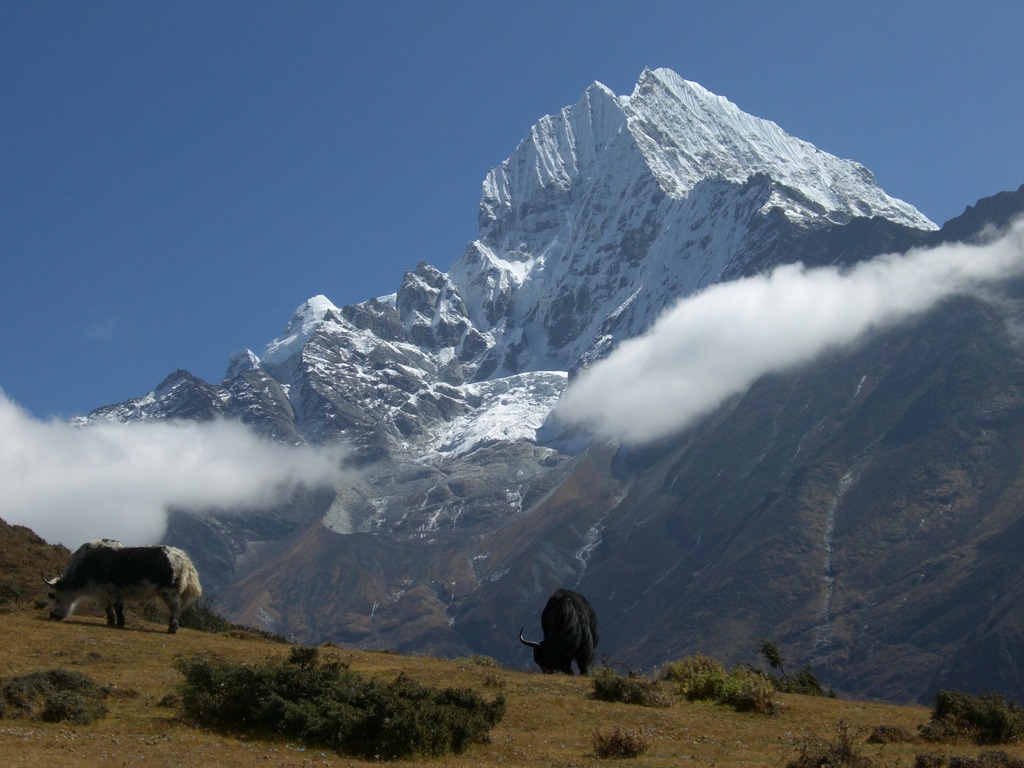 タムセルク（６６２３ｍ）