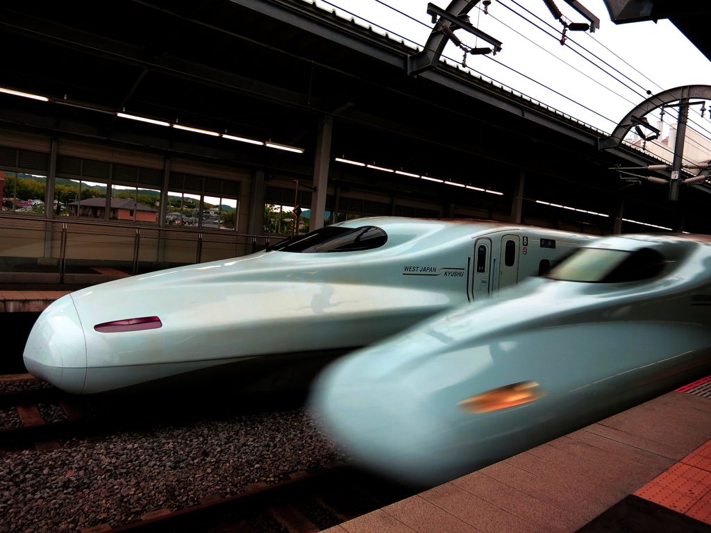 通過列車