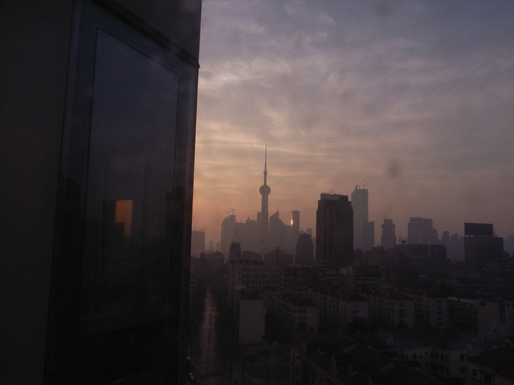 上海の夜明け