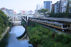 JR御茶ノ水駅と聖橋