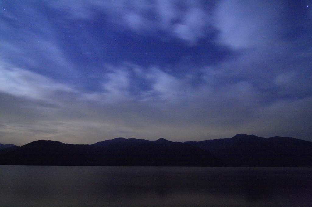 中禅寺湖　夜