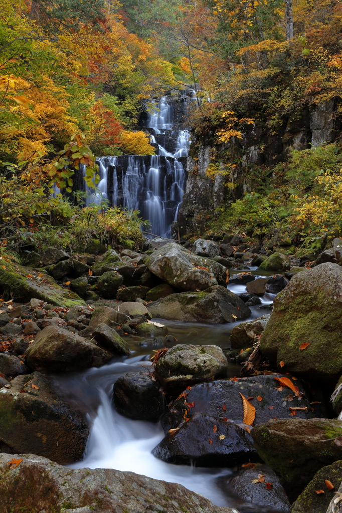二の滝の秋