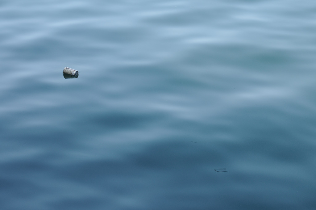 浮遊缶
