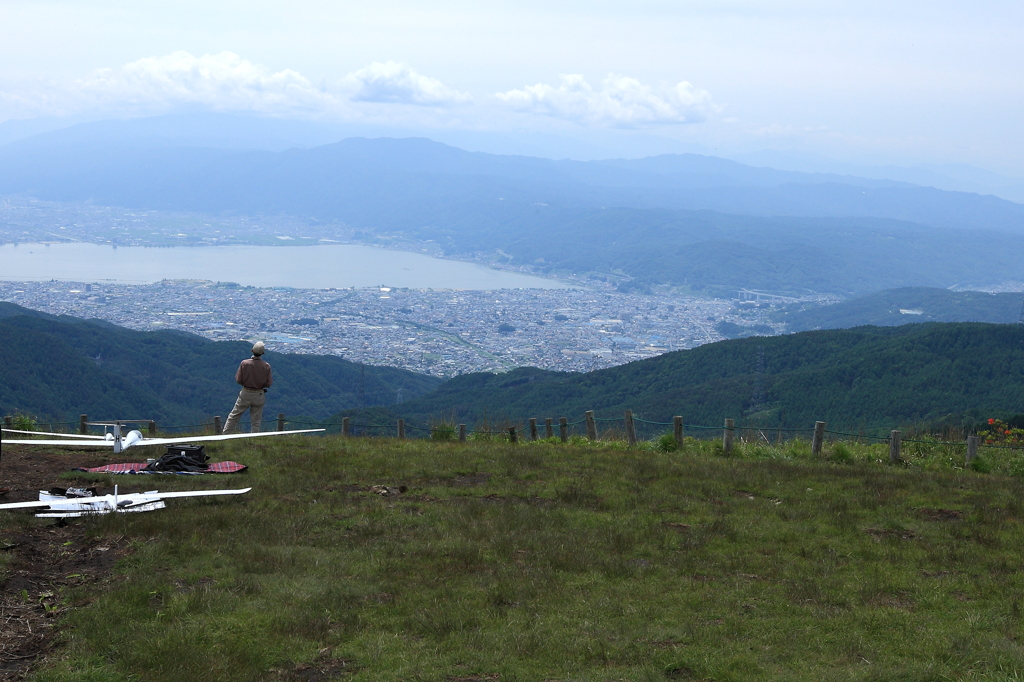 高ボッチ山からリモコングライダー