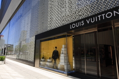 街歩き　LOUIS VUITTON