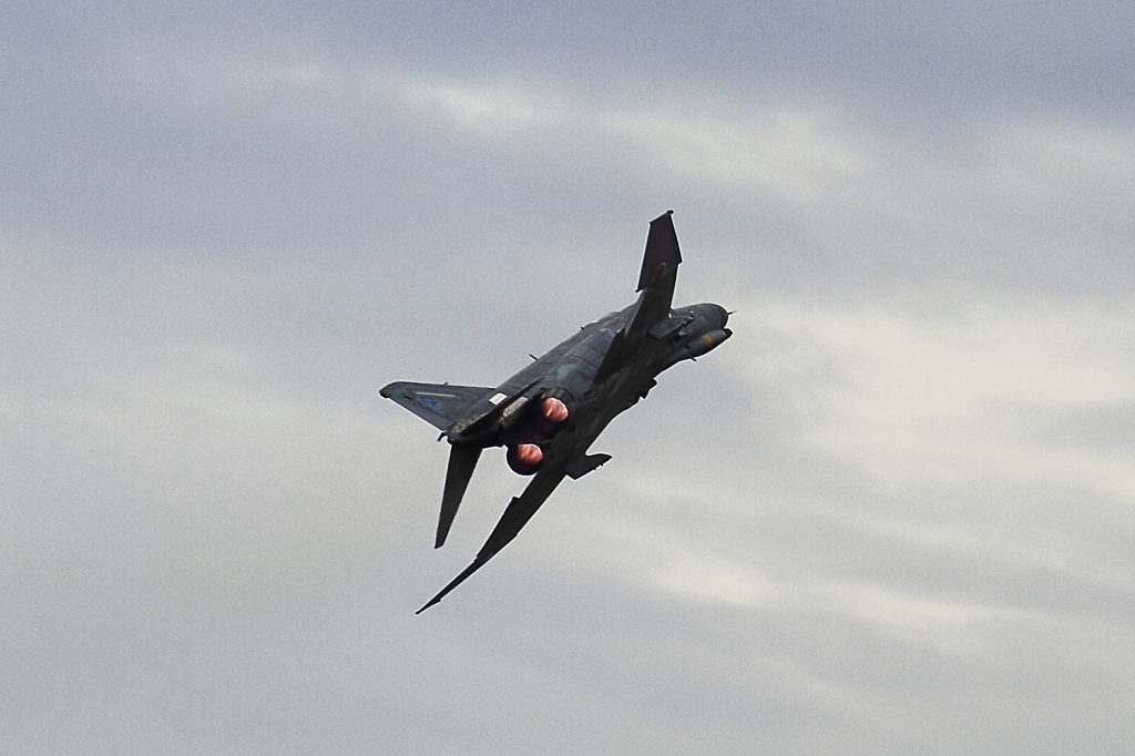 F-4 ファントム アフターバーナー・・(前画の1秒後）