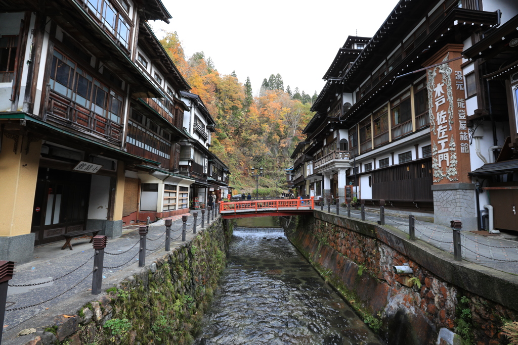 銀山温泉