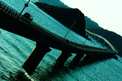Bridge across sea 