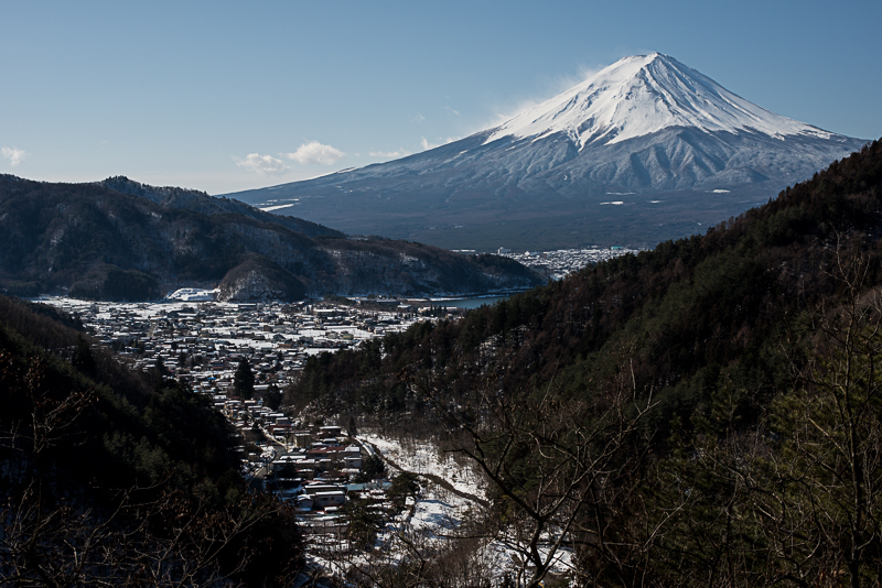 トンネルを抜けると