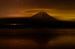 夜に浮かぶ