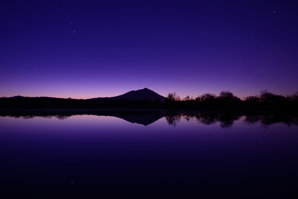 夜明けの筑波山