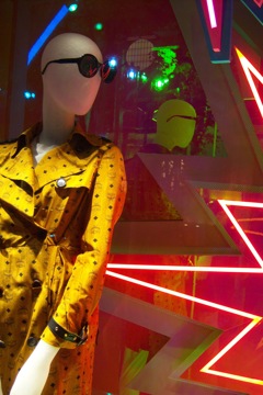 GINZA　WINDOW　010