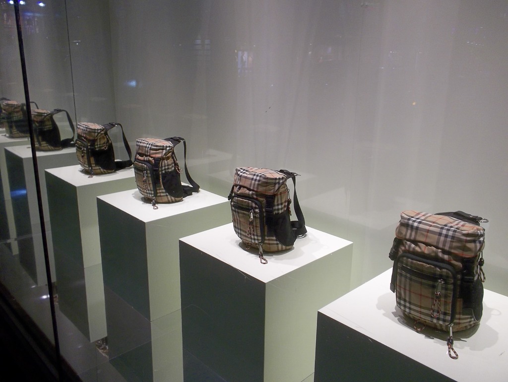 GINZA WINDOW 068