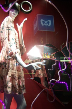 GINZA WINDOW 019
