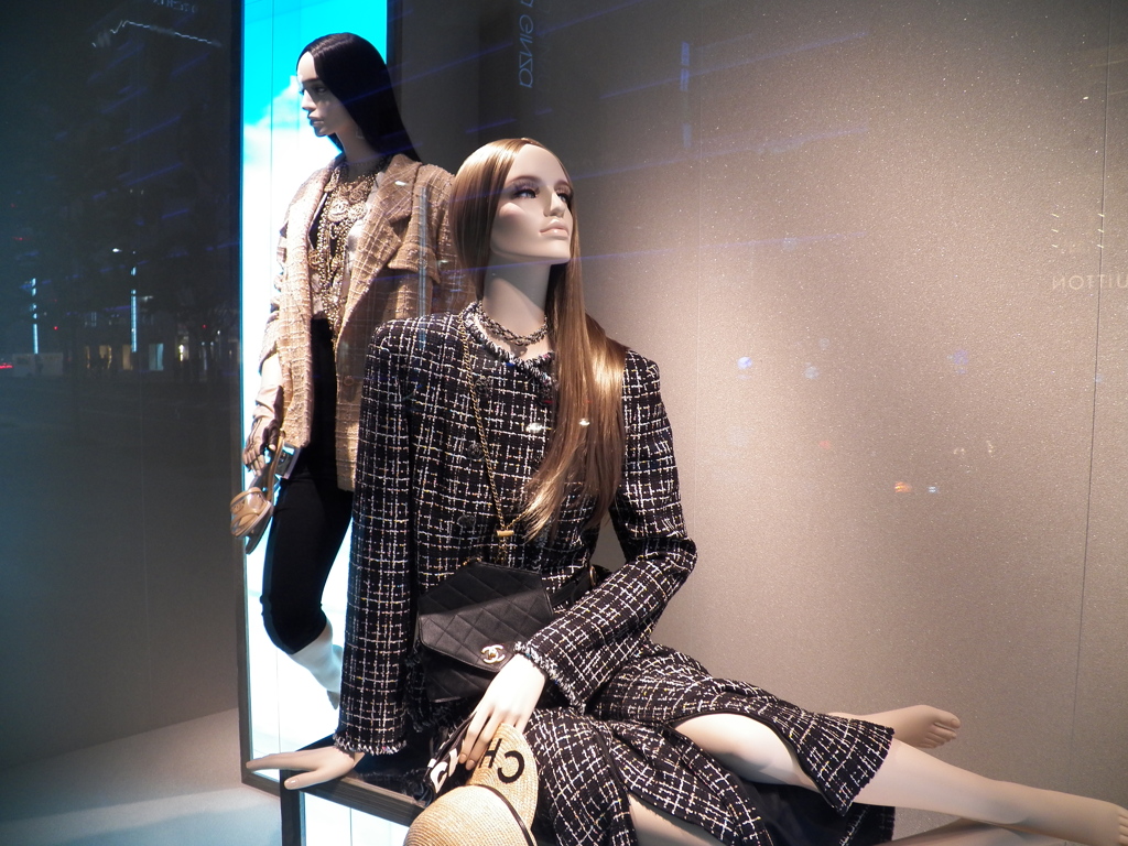 GINZA WINDOW 075