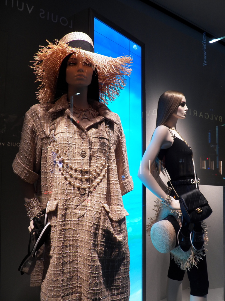 GINZA WINDOW 077